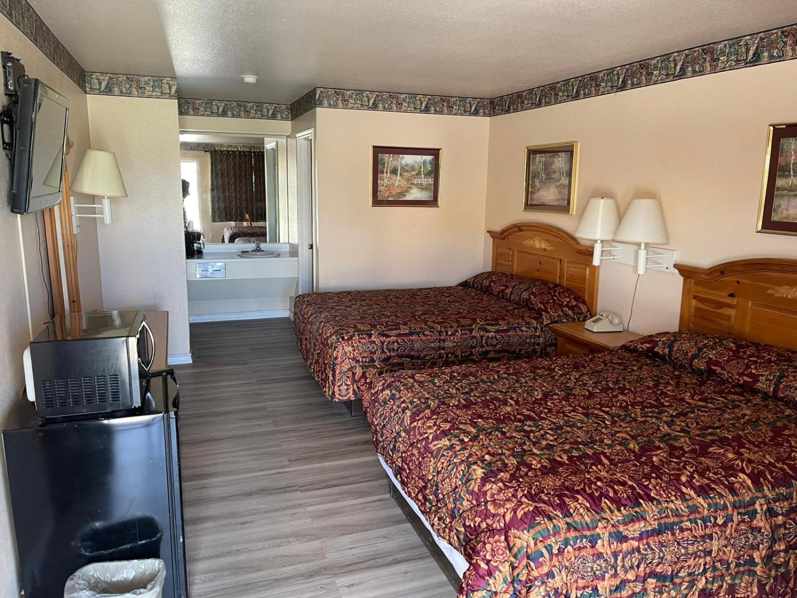 Lakeside Inn & Suites By Oyo Mathis I 37 Экстерьер фото