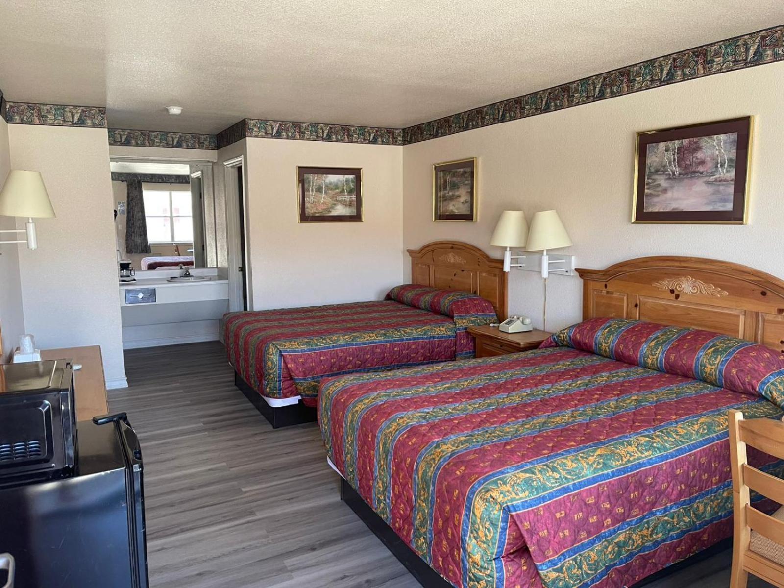 Lakeside Inn & Suites By Oyo Mathis I 37 Экстерьер фото