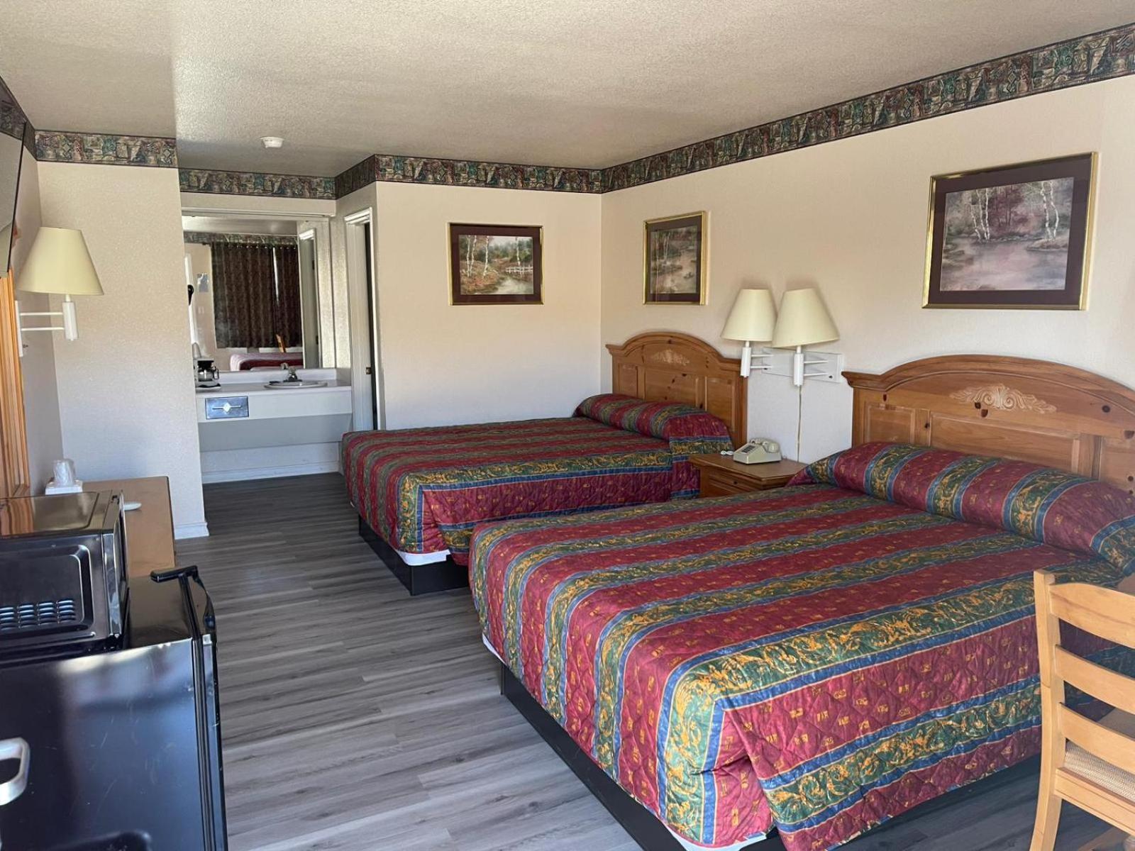 Lakeside Inn & Suites By Oyo Mathis I 37 Экстерьер фото